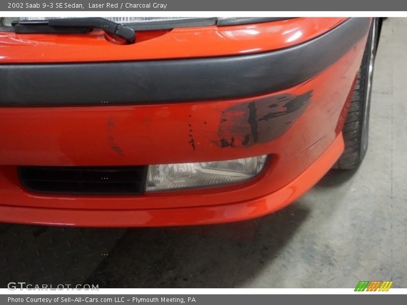 Laser Red / Charcoal Gray 2002 Saab 9-3 SE Sedan