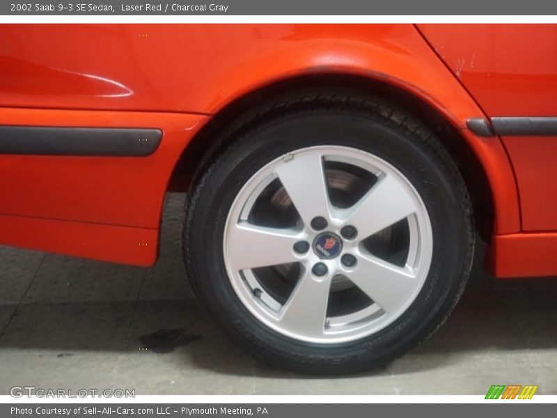 Laser Red / Charcoal Gray 2002 Saab 9-3 SE Sedan