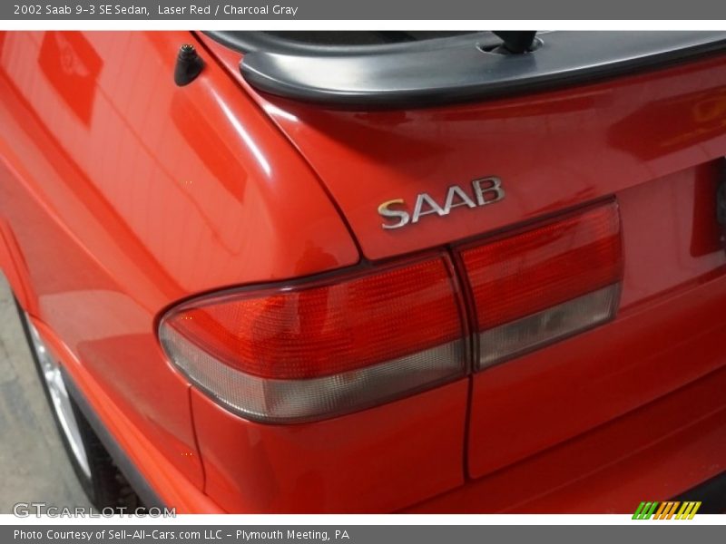 Laser Red / Charcoal Gray 2002 Saab 9-3 SE Sedan