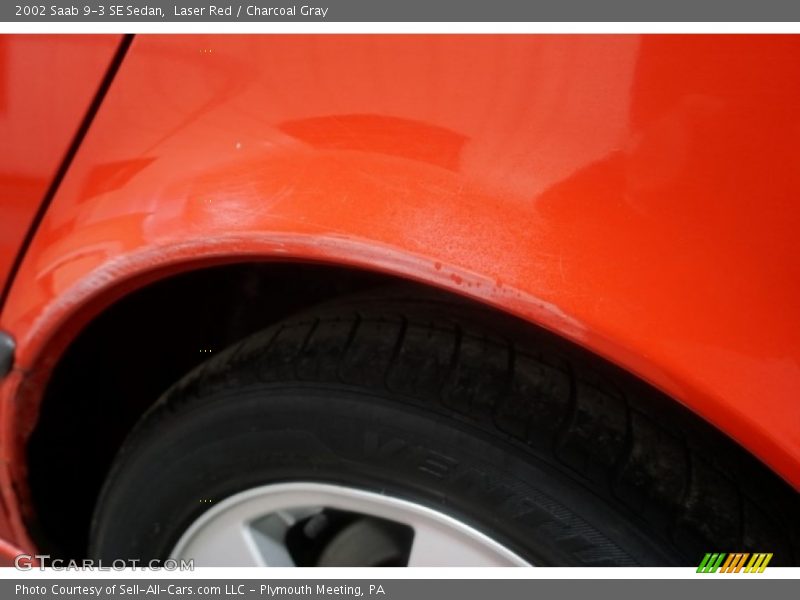 Laser Red / Charcoal Gray 2002 Saab 9-3 SE Sedan