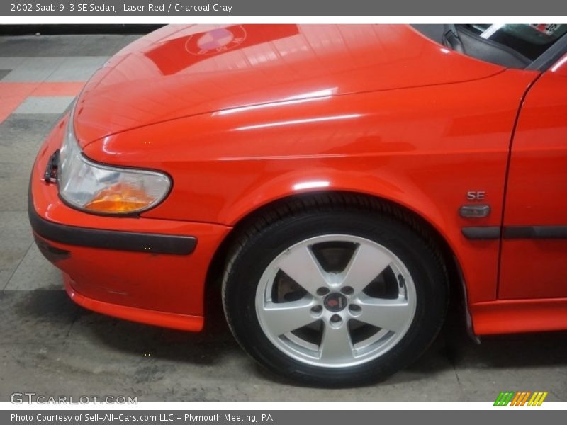 Laser Red / Charcoal Gray 2002 Saab 9-3 SE Sedan