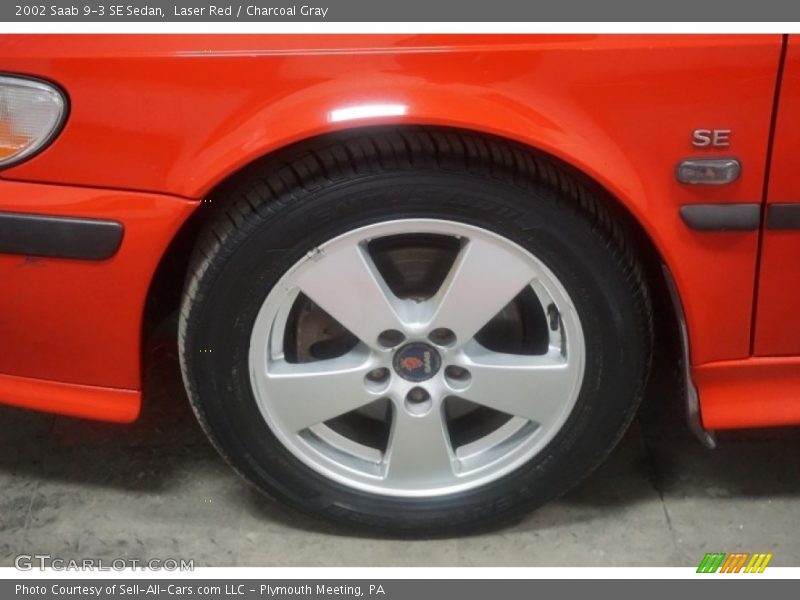 Laser Red / Charcoal Gray 2002 Saab 9-3 SE Sedan