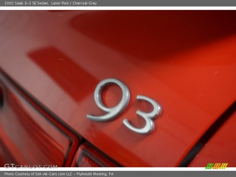Laser Red / Charcoal Gray 2002 Saab 9-3 SE Sedan