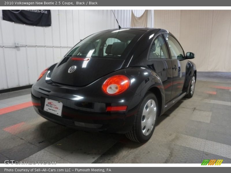 Black / Black 2010 Volkswagen New Beetle 2.5 Coupe
