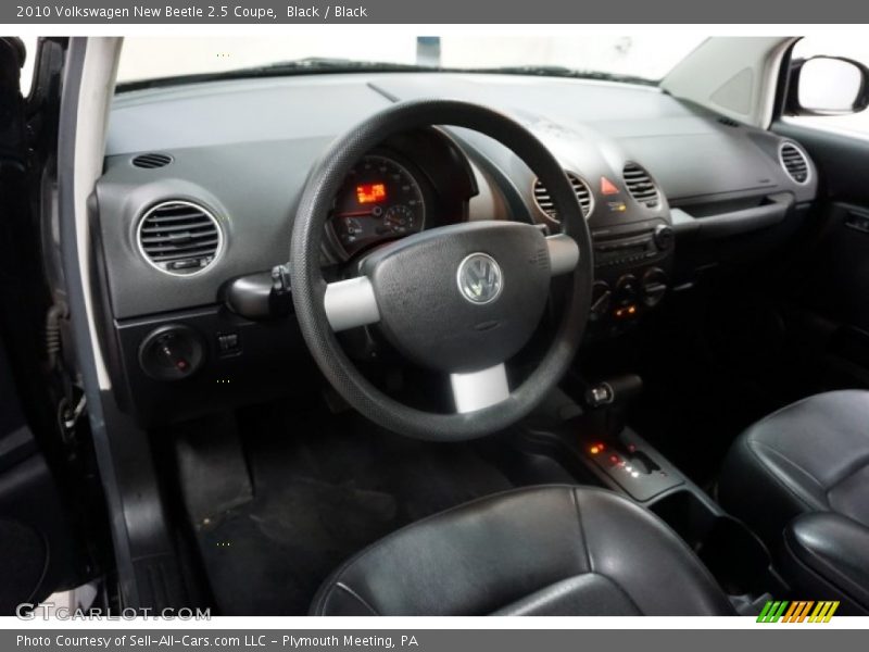 Black / Black 2010 Volkswagen New Beetle 2.5 Coupe