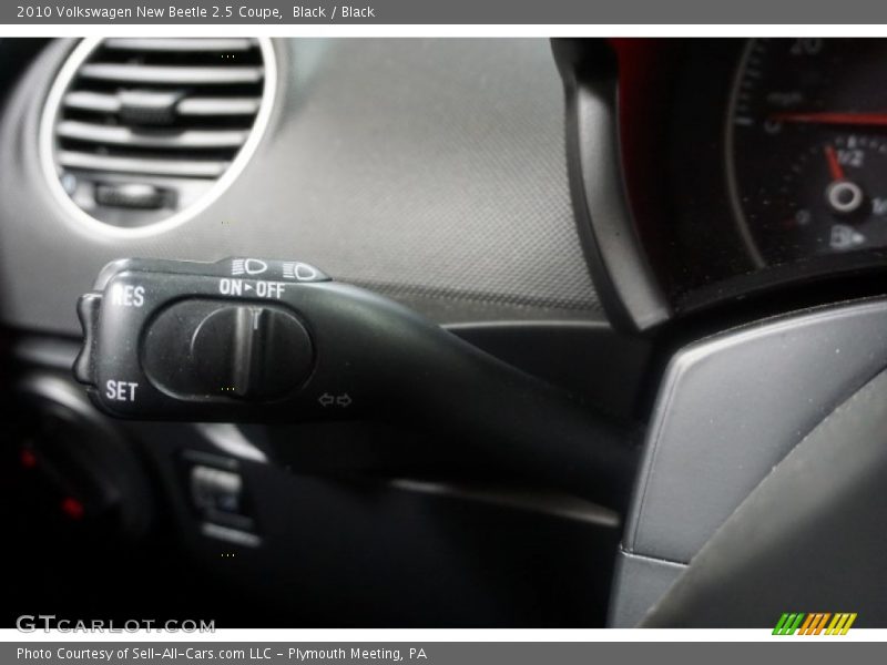 Black / Black 2010 Volkswagen New Beetle 2.5 Coupe