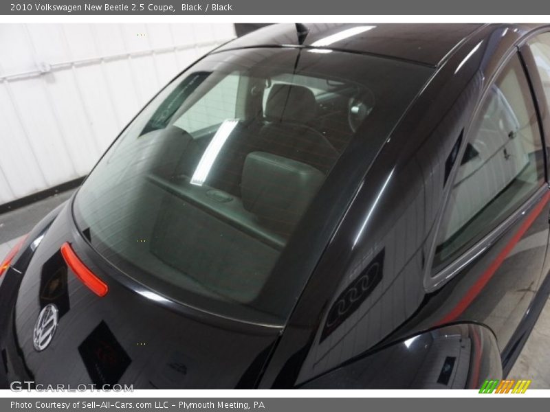 Black / Black 2010 Volkswagen New Beetle 2.5 Coupe