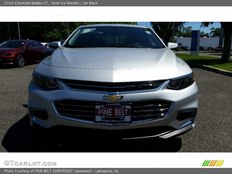 Silver Ice Metallic / Jet Black 2016 Chevrolet Malibu LT