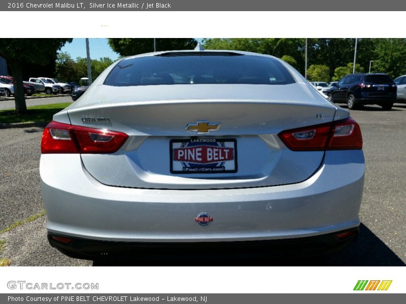 Silver Ice Metallic / Jet Black 2016 Chevrolet Malibu LT