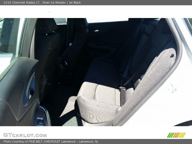 Silver Ice Metallic / Jet Black 2016 Chevrolet Malibu LT