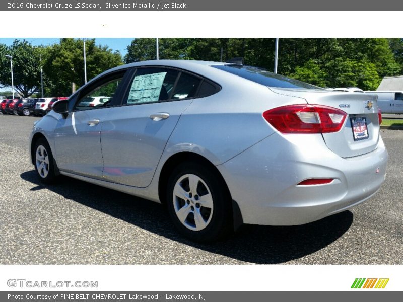 Silver Ice Metallic / Jet Black 2016 Chevrolet Cruze LS Sedan