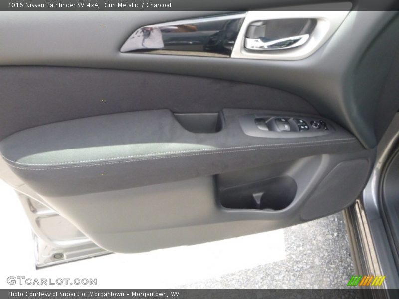 Gun Metallic / Charcoal 2016 Nissan Pathfinder SV 4x4