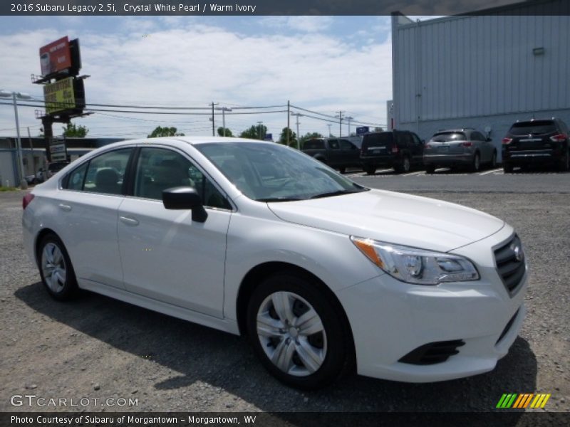 Crystal White Pearl / Warm Ivory 2016 Subaru Legacy 2.5i