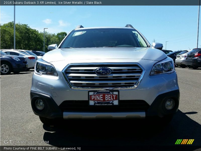 Ice Silver Metallic / Slate Black 2016 Subaru Outback 3.6R Limited