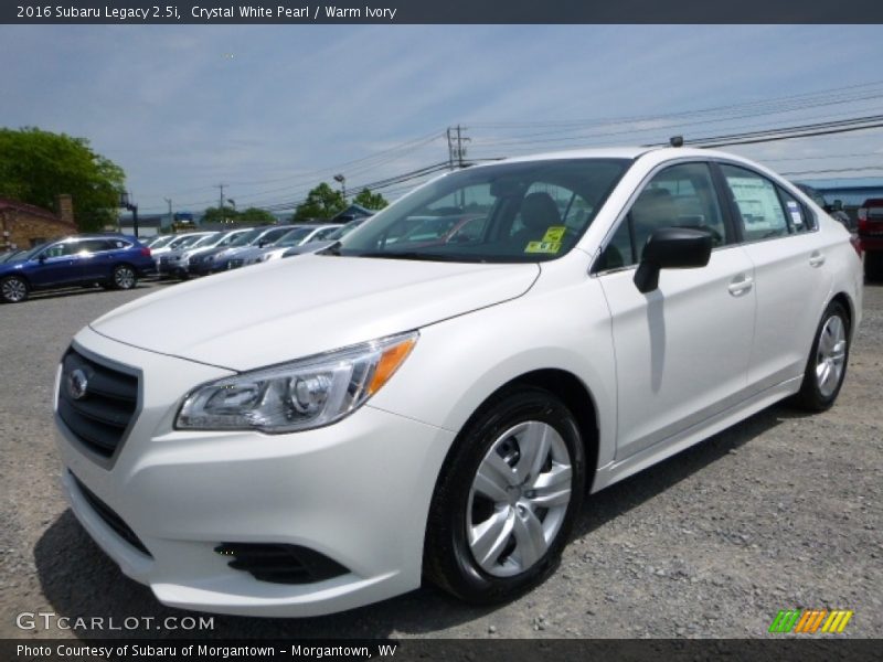 Crystal White Pearl / Warm Ivory 2016 Subaru Legacy 2.5i