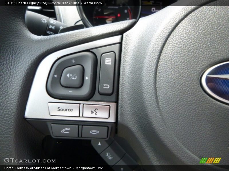 Crystal Black Silica / Warm Ivory 2016 Subaru Legacy 2.5i