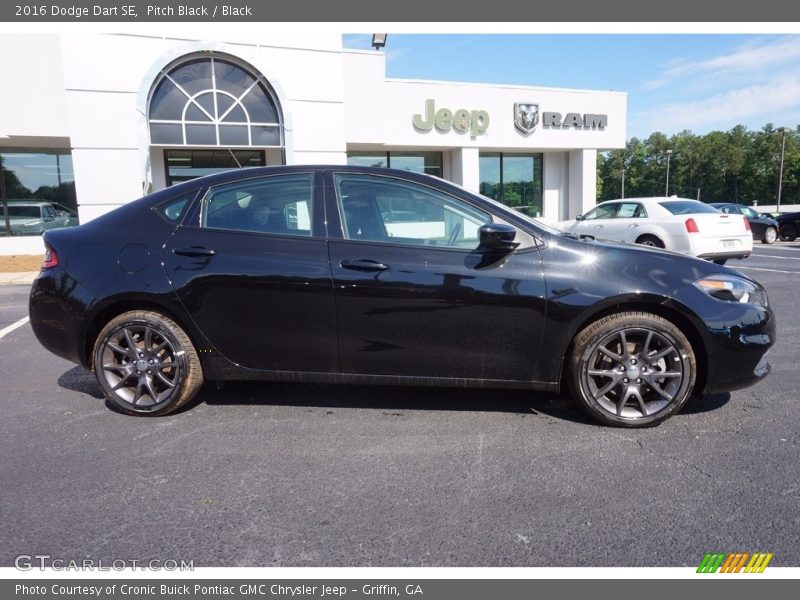 Pitch Black / Black 2016 Dodge Dart SE