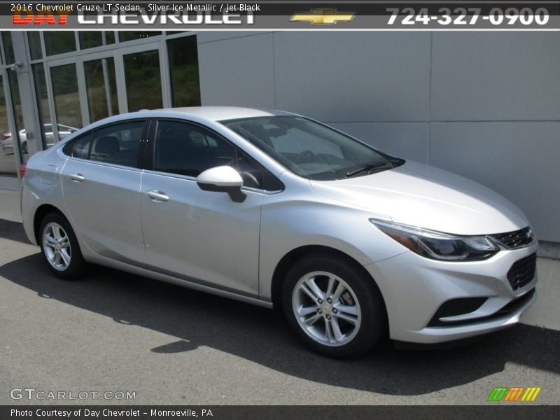 Silver Ice Metallic / Jet Black 2016 Chevrolet Cruze LT Sedan