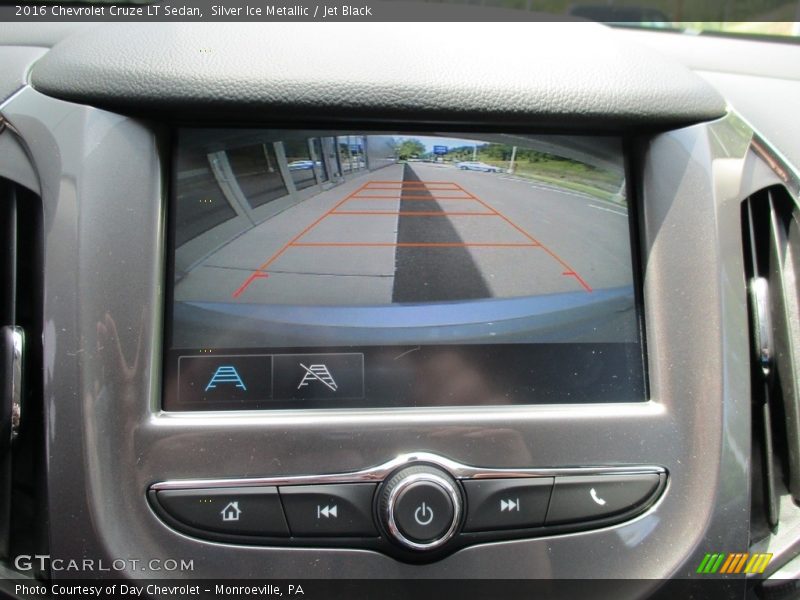 Silver Ice Metallic / Jet Black 2016 Chevrolet Cruze LT Sedan