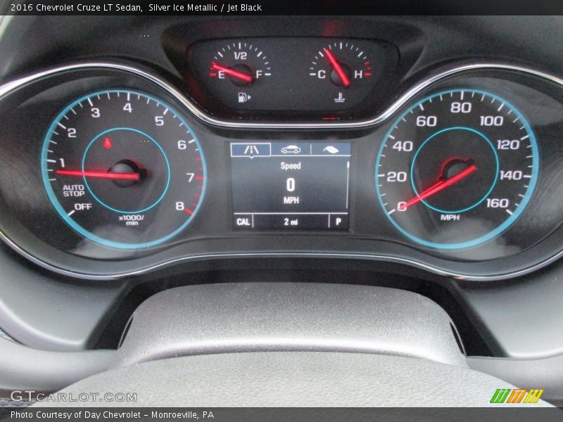 Silver Ice Metallic / Jet Black 2016 Chevrolet Cruze LT Sedan