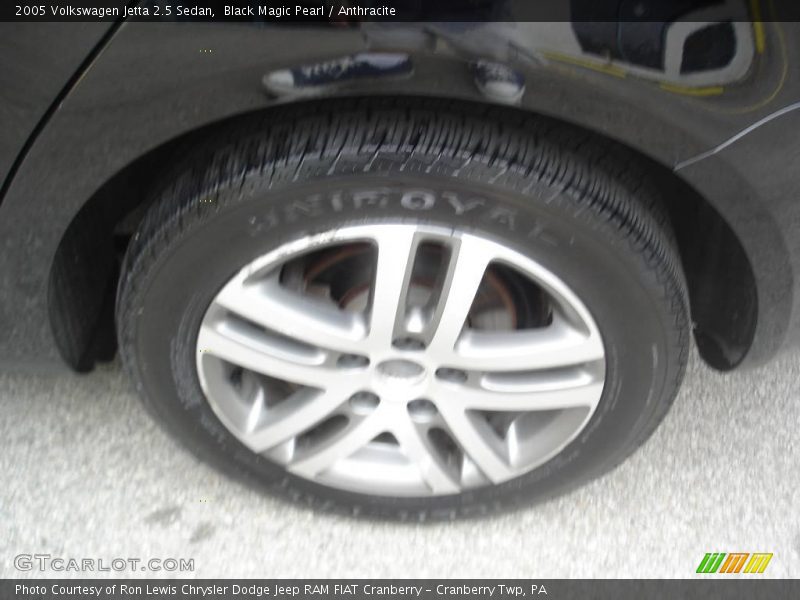 Black Magic Pearl / Anthracite 2005 Volkswagen Jetta 2.5 Sedan