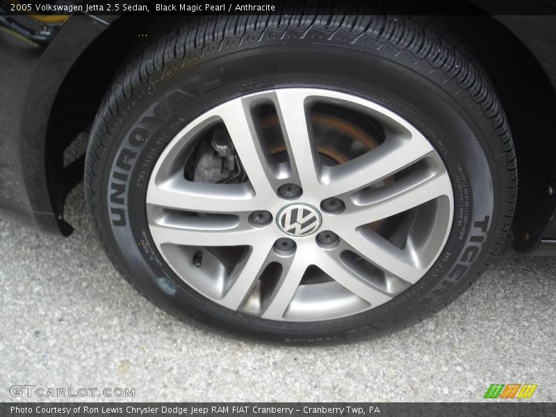 Black Magic Pearl / Anthracite 2005 Volkswagen Jetta 2.5 Sedan