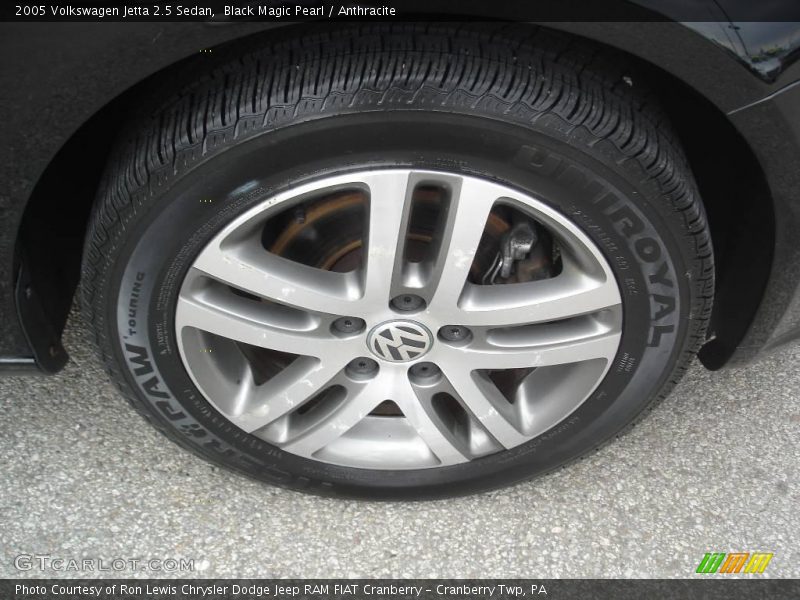 Black Magic Pearl / Anthracite 2005 Volkswagen Jetta 2.5 Sedan