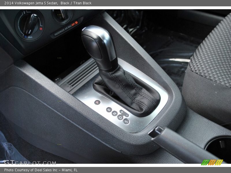 Black / Titan Black 2014 Volkswagen Jetta S Sedan