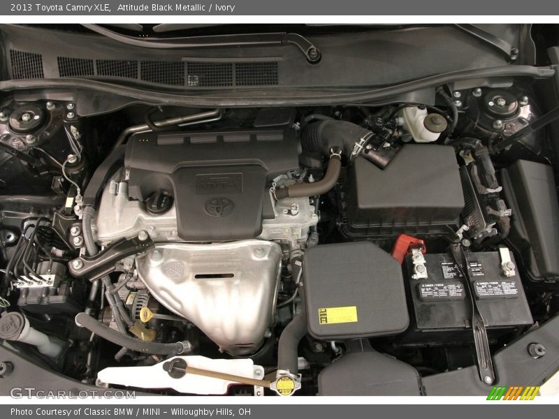 Attitude Black Metallic / Ivory 2013 Toyota Camry XLE