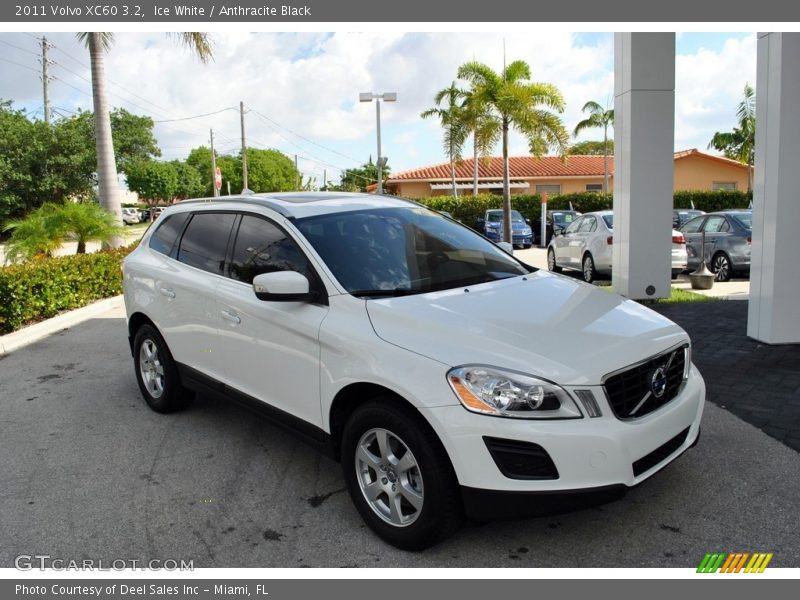 Ice White / Anthracite Black 2011 Volvo XC60 3.2