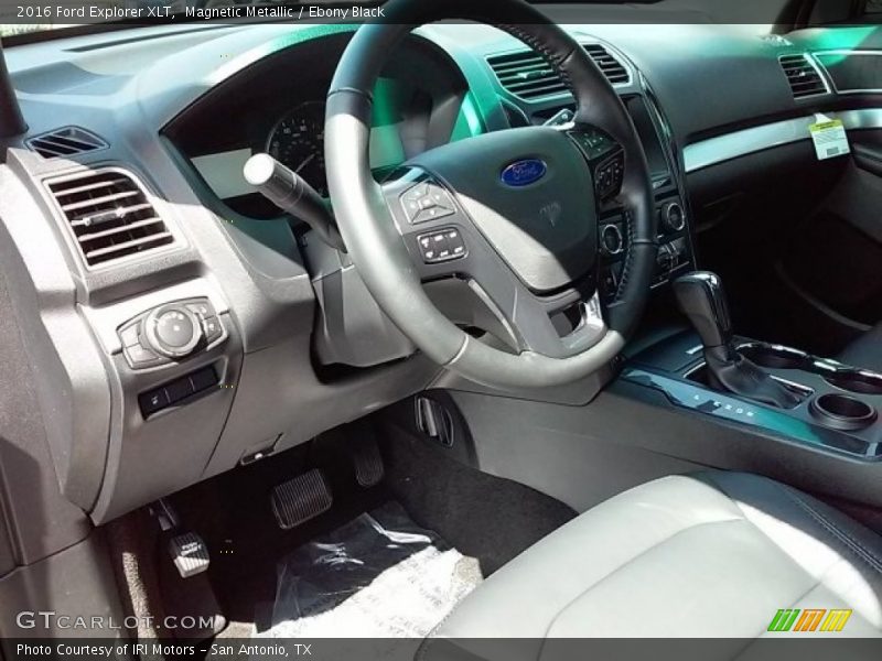 Magnetic Metallic / Ebony Black 2016 Ford Explorer XLT