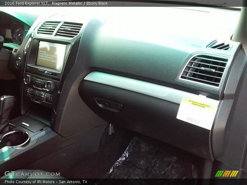Magnetic Metallic / Ebony Black 2016 Ford Explorer XLT