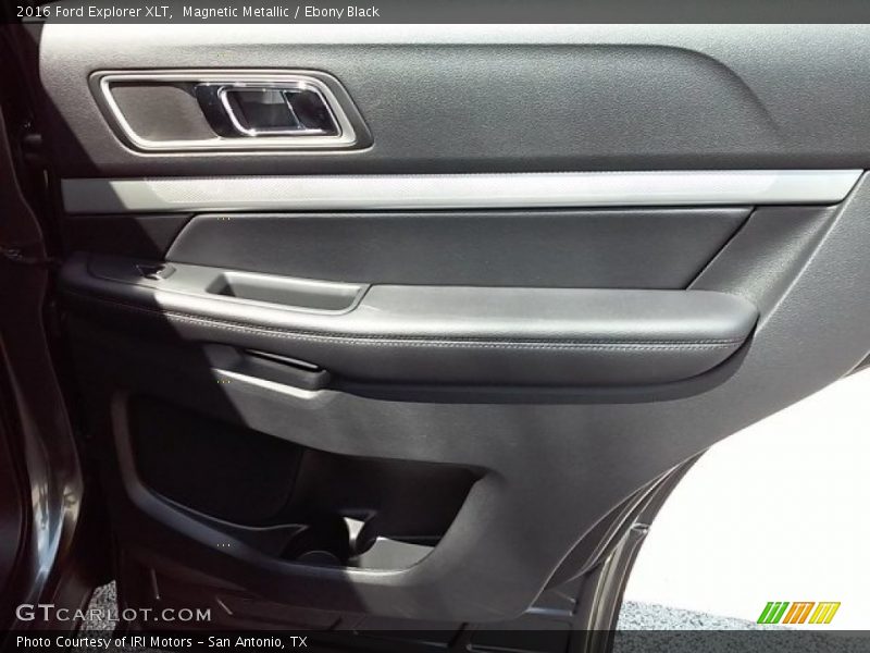 Magnetic Metallic / Ebony Black 2016 Ford Explorer XLT