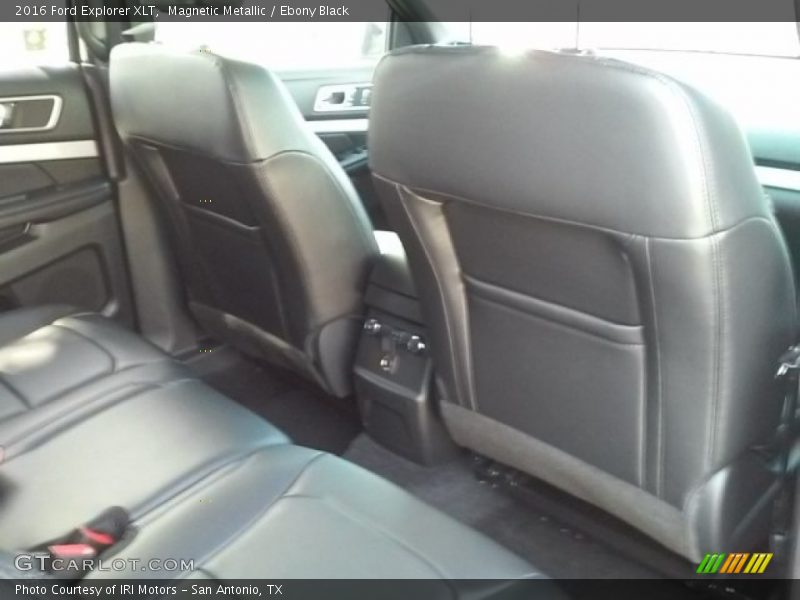 Magnetic Metallic / Ebony Black 2016 Ford Explorer XLT