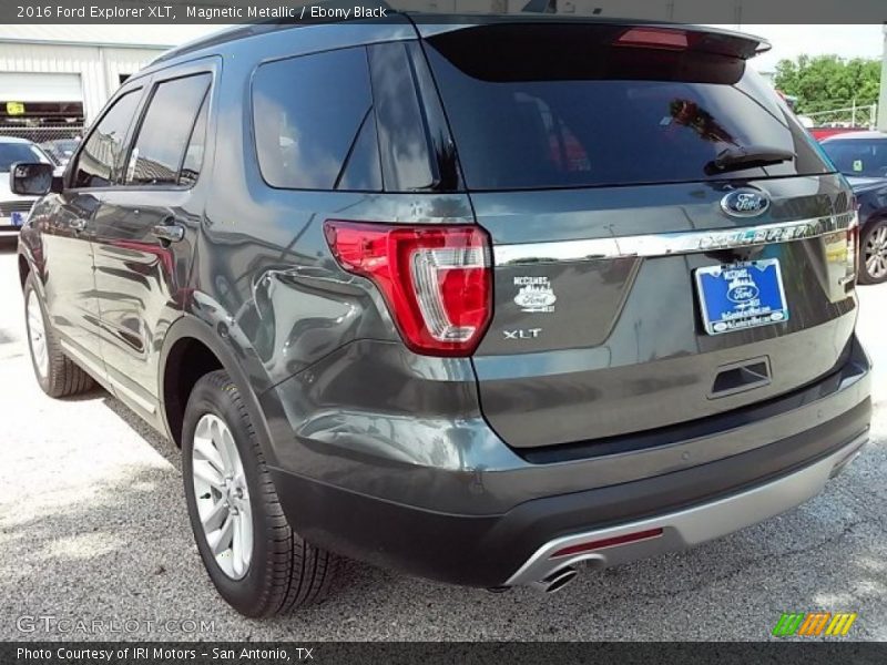 Magnetic Metallic / Ebony Black 2016 Ford Explorer XLT