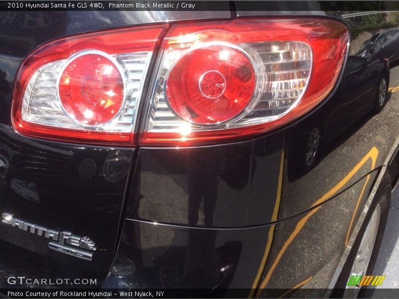 Phantom Black Metallic / Gray 2010 Hyundai Santa Fe GLS 4WD