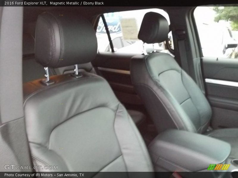 Magnetic Metallic / Ebony Black 2016 Ford Explorer XLT