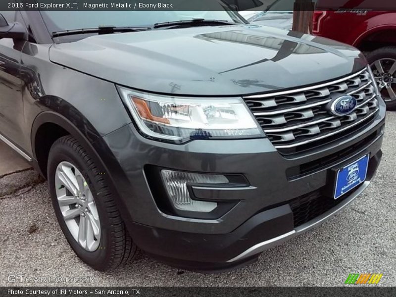 Magnetic Metallic / Ebony Black 2016 Ford Explorer XLT