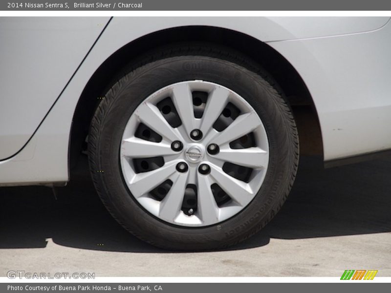 Brilliant Silver / Charcoal 2014 Nissan Sentra S