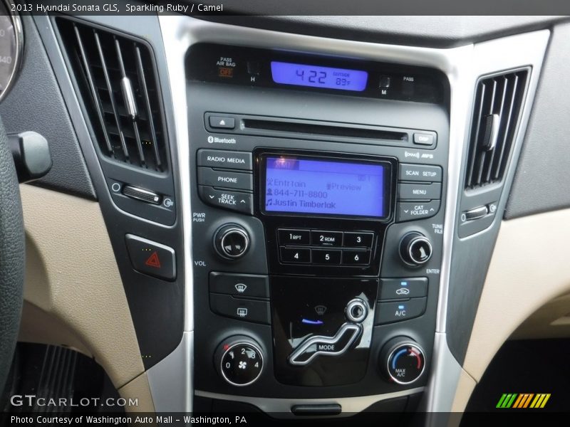 Sparkling Ruby / Camel 2013 Hyundai Sonata GLS