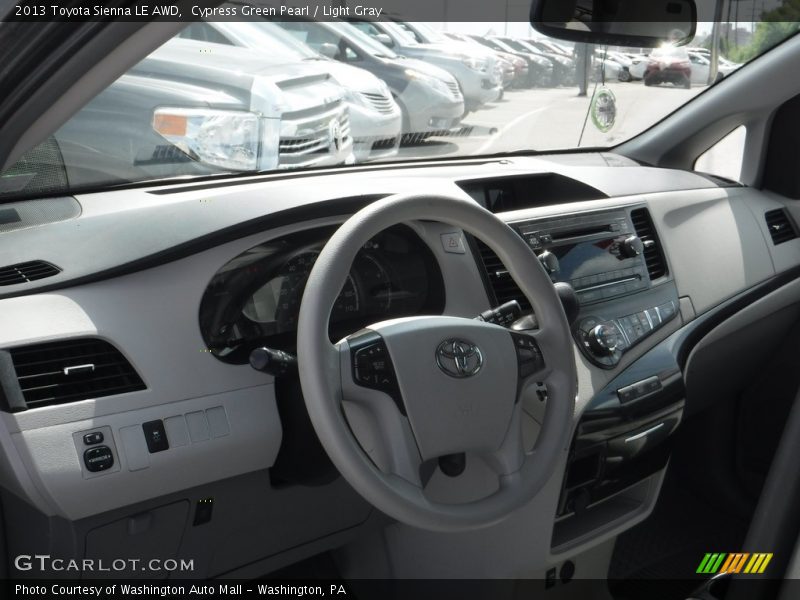 Cypress Green Pearl / Light Gray 2013 Toyota Sienna LE AWD