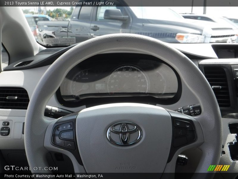 Cypress Green Pearl / Light Gray 2013 Toyota Sienna LE AWD