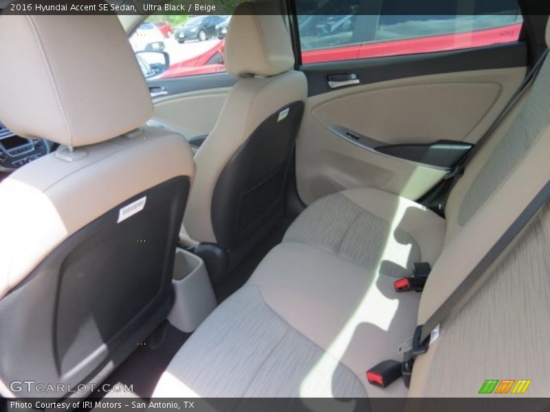 Ultra Black / Beige 2016 Hyundai Accent SE Sedan