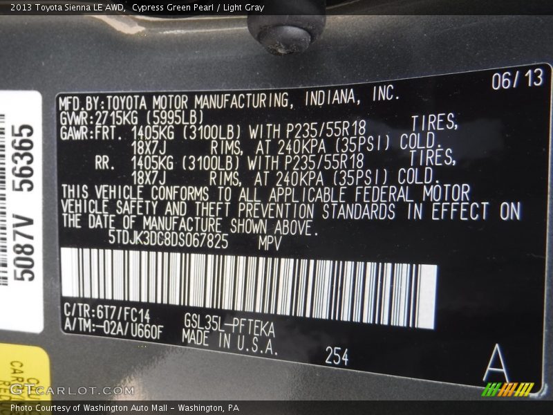 Cypress Green Pearl / Light Gray 2013 Toyota Sienna LE AWD