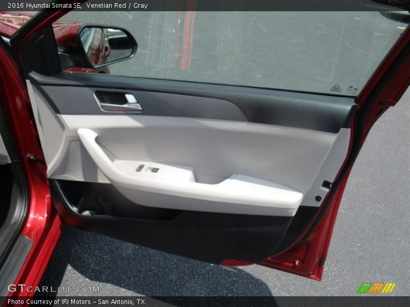 Venetian Red / Gray 2016 Hyundai Sonata SE