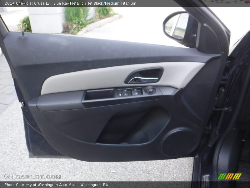 Blue Ray Metallic / Jet Black/Medium Titanium 2014 Chevrolet Cruze LS