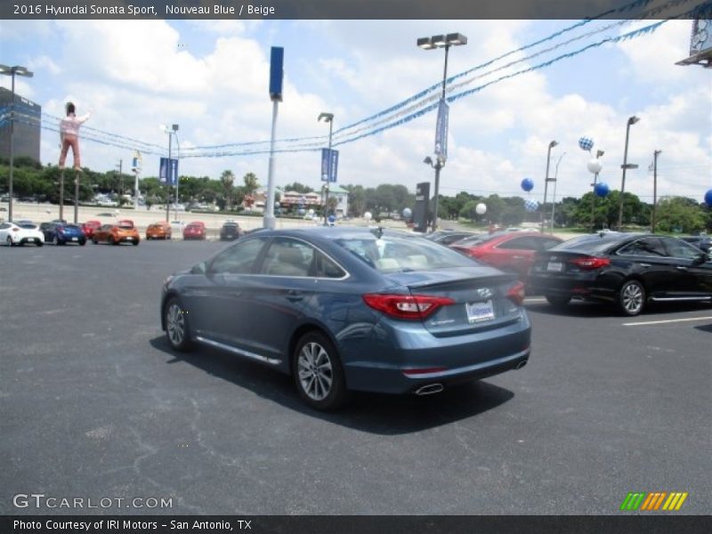 Nouveau Blue / Beige 2016 Hyundai Sonata Sport