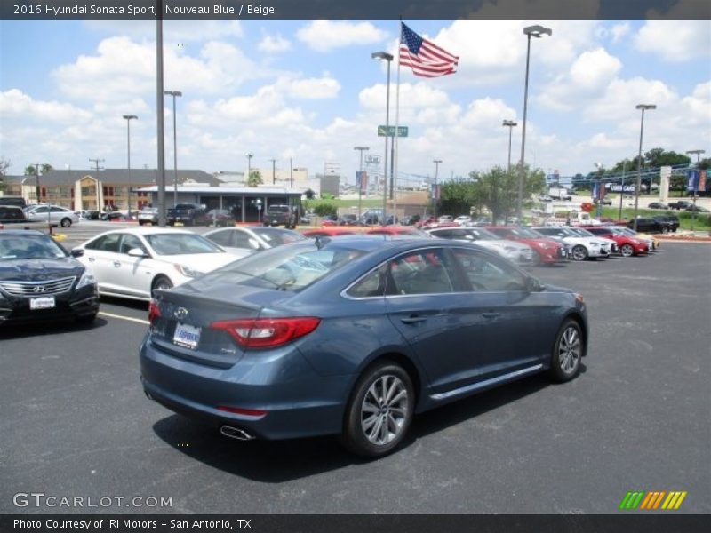 Nouveau Blue / Beige 2016 Hyundai Sonata Sport