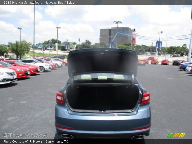 Nouveau Blue / Beige 2016 Hyundai Sonata Sport
