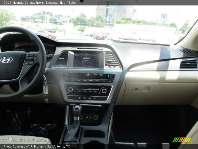 Nouveau Blue / Beige 2016 Hyundai Sonata Sport